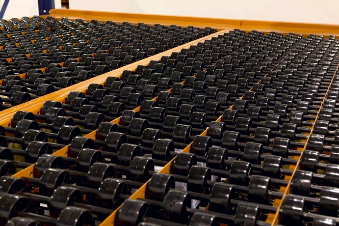 Carton Flow Rack system showing wheel configurations